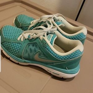 Womens Nike shoes